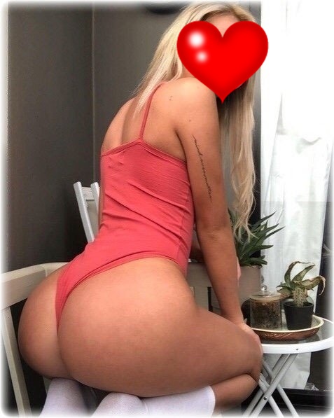 Küçükesat Escort